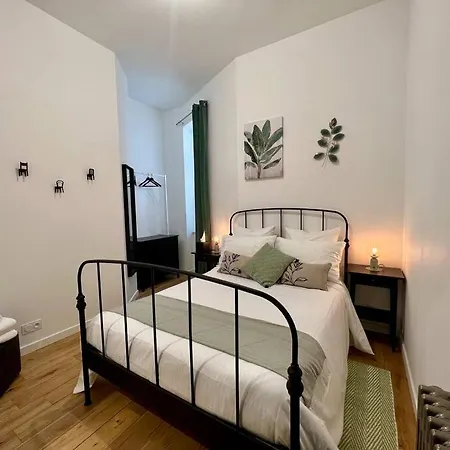 Un Coin En Anjou, Type 3 De Charme Apartment